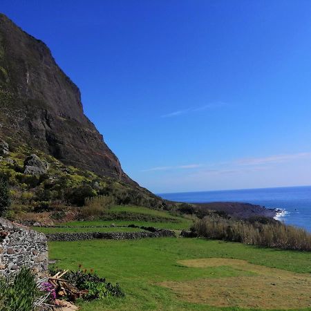 A Casa Do Ti Mendonca Villa Lajes das Flores Bagian luar foto