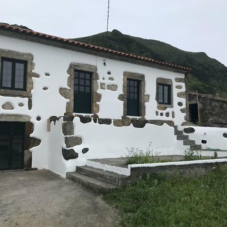 A Casa Do Ti Mendonca Villa Lajes das Flores Bagian luar foto
