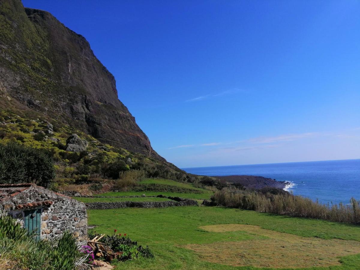 A Casa Do Ti Mendonca Villa Lajes das Flores Bagian luar foto