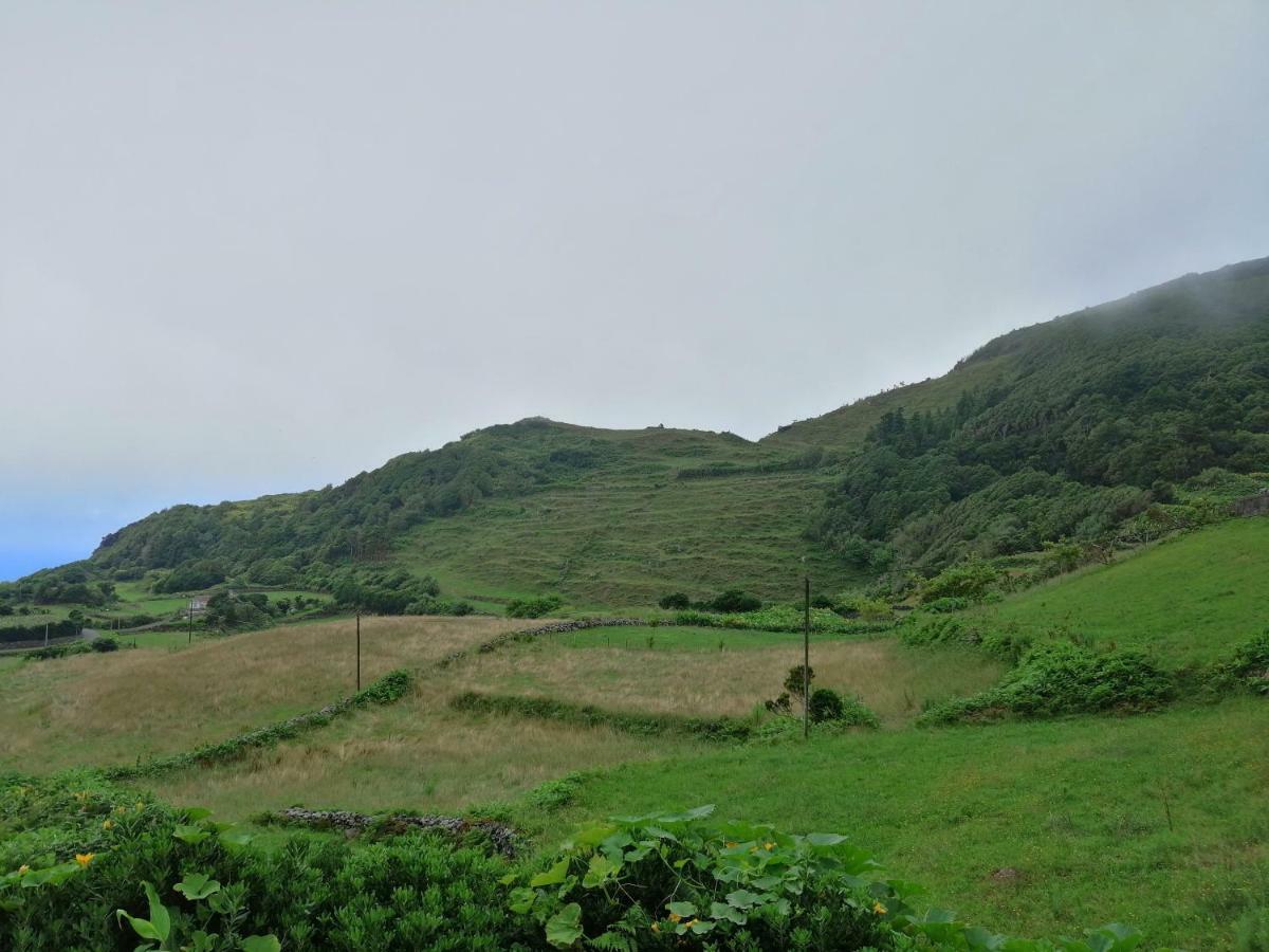 A Casa Do Ti Mendonca Villa Lajes das Flores Bagian luar foto