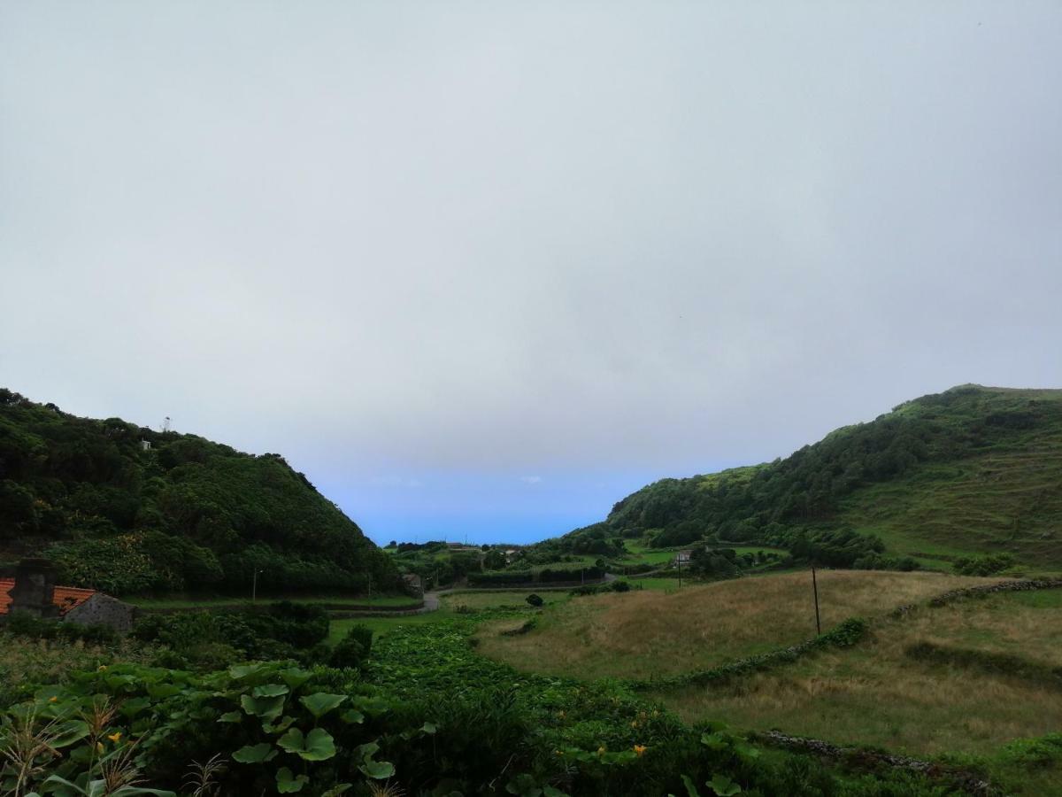 A Casa Do Ti Mendonca Villa Lajes das Flores Bagian luar foto
