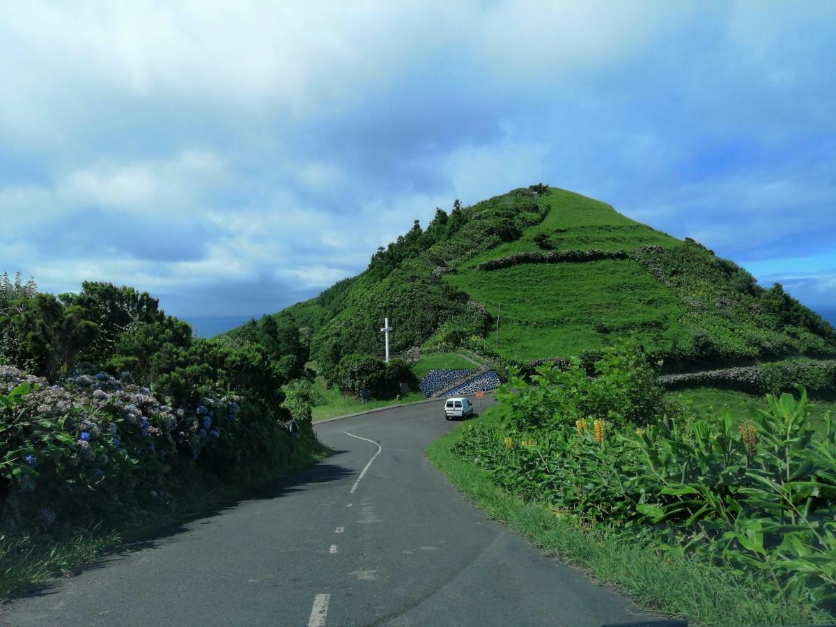 A Casa Do Ti Mendonca Villa Lajes das Flores Bagian luar foto